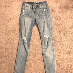 Cute little ripped jeans